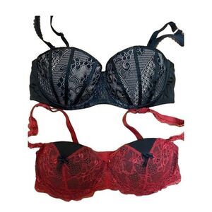 Blush women’s a lot of two black and red bras size 32C